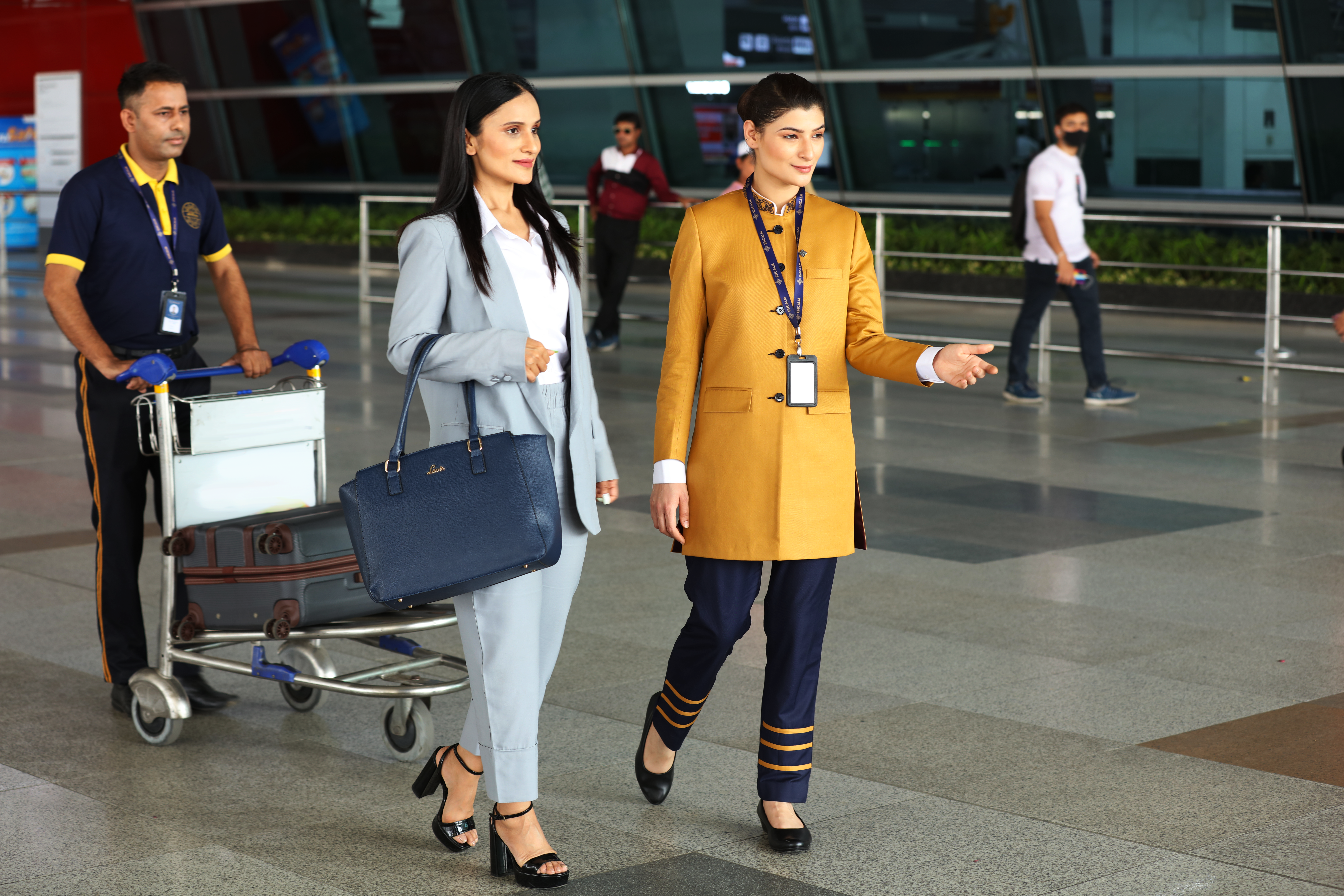 Luxury Travel Awaits: Elevate Your Delhi Airport Experience with Encalm 